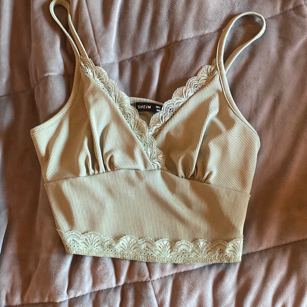 shein crop tank top light green, good condition, never worn.